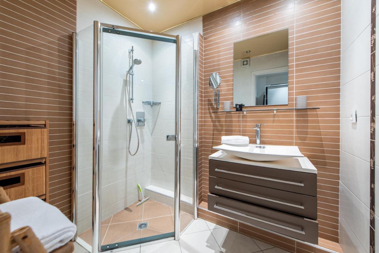 Happyfew Eros Apartment นีซ ภายนอก รูปภาพ